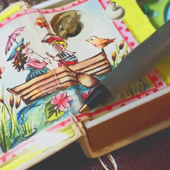 2006 Animated Music box - Row Row Your Boat, Rare Collectible toy - Picture 11 of 11